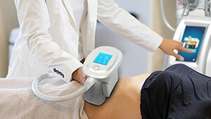 What is the difference between cryolipolysis technology and surgical weight loss